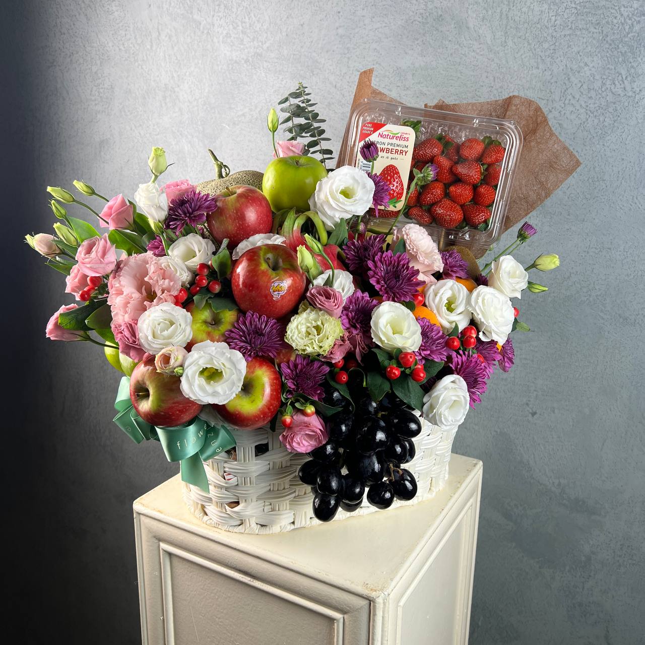Alleya Flowers and Fruit Basket