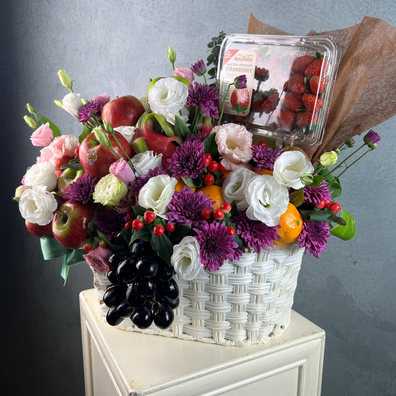 Alleya Flowers and Fruit Basket