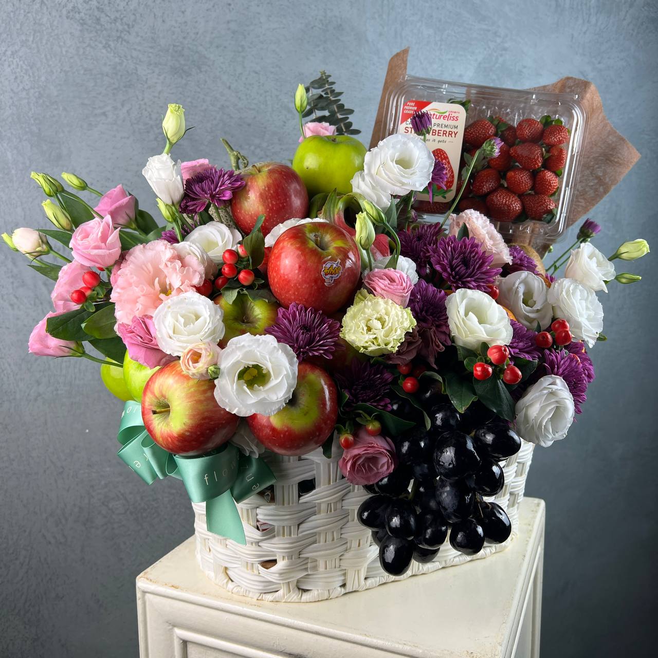 Alleya Flowers and Fruit Basket