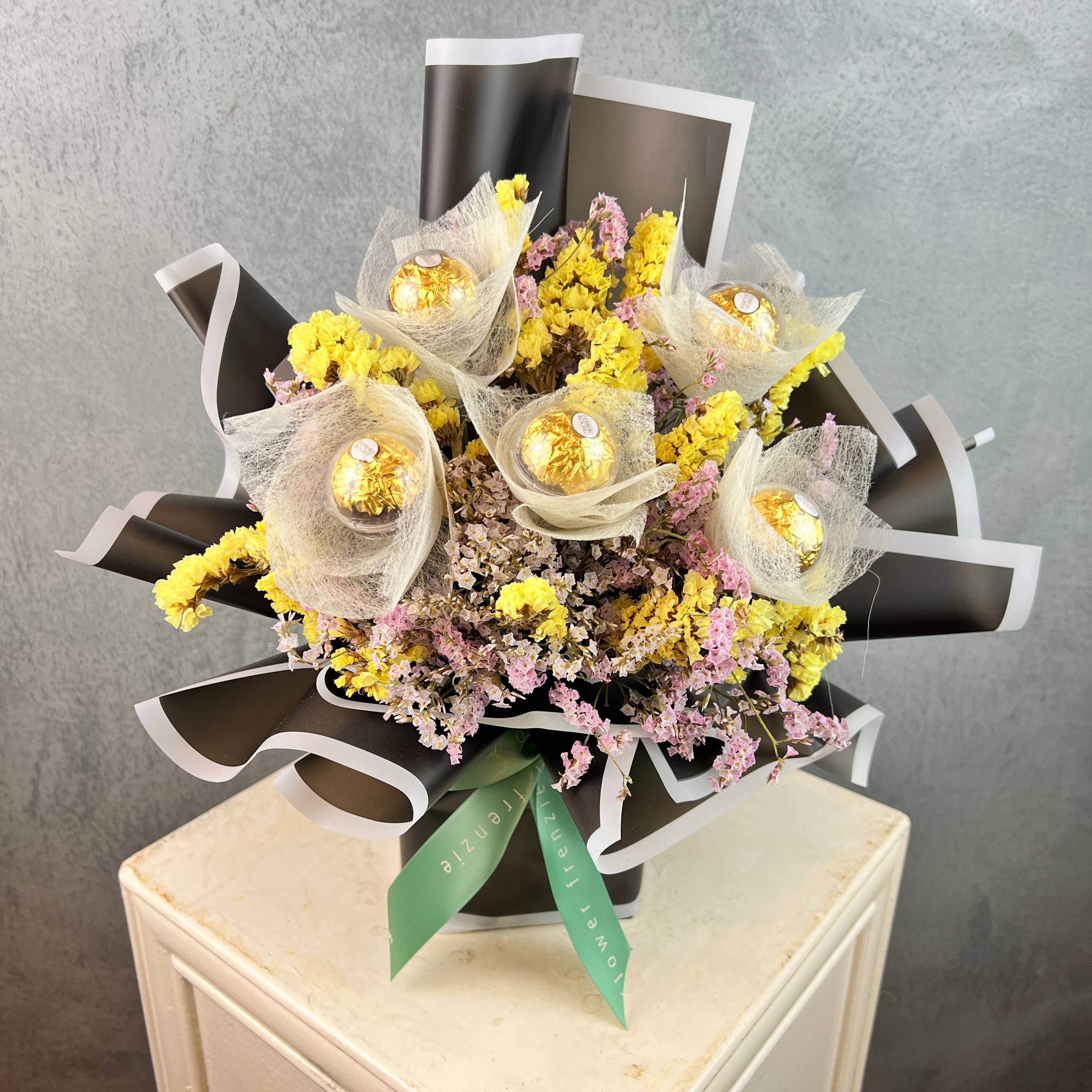 Golden Moments Bouquet
