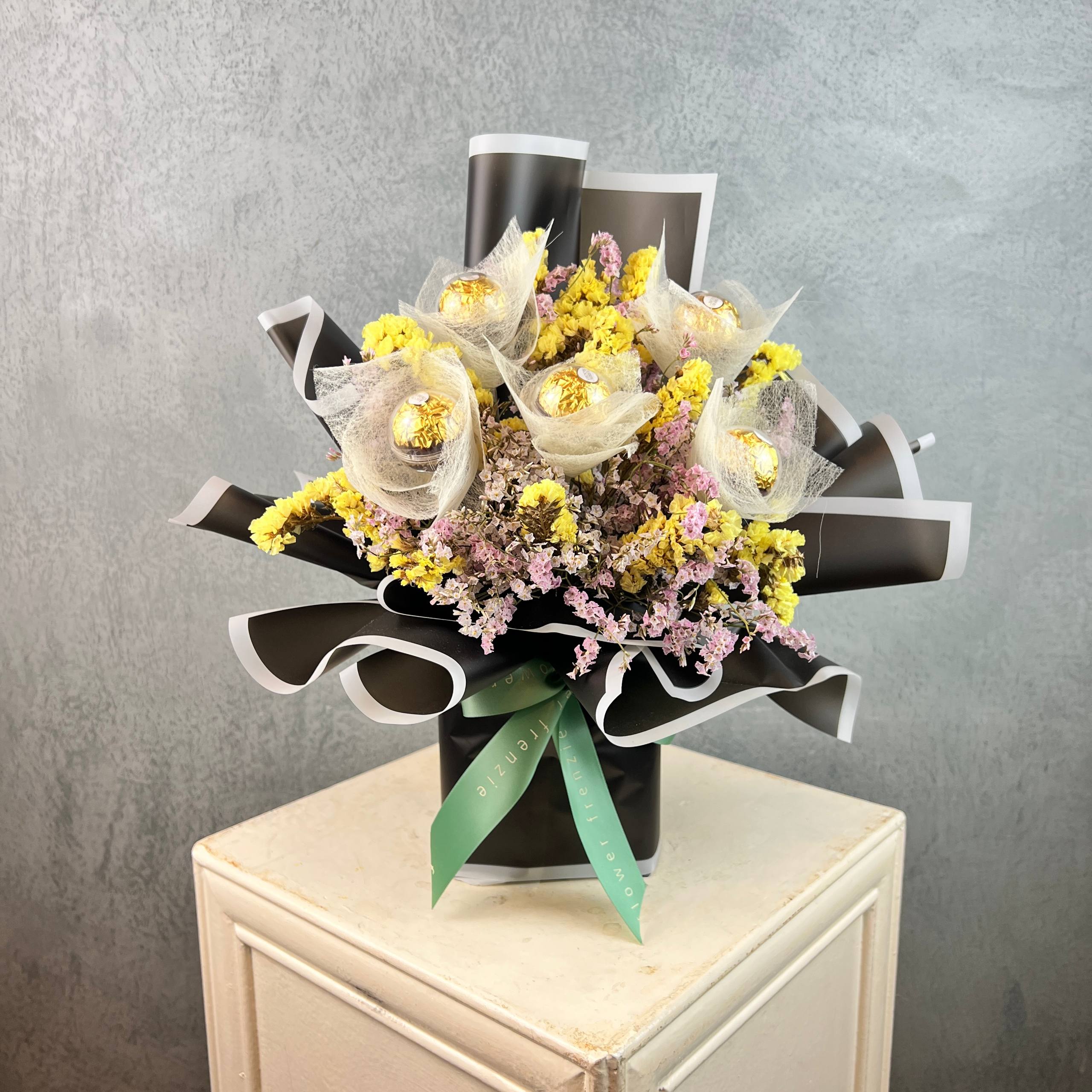 Golden Moments Bouquet