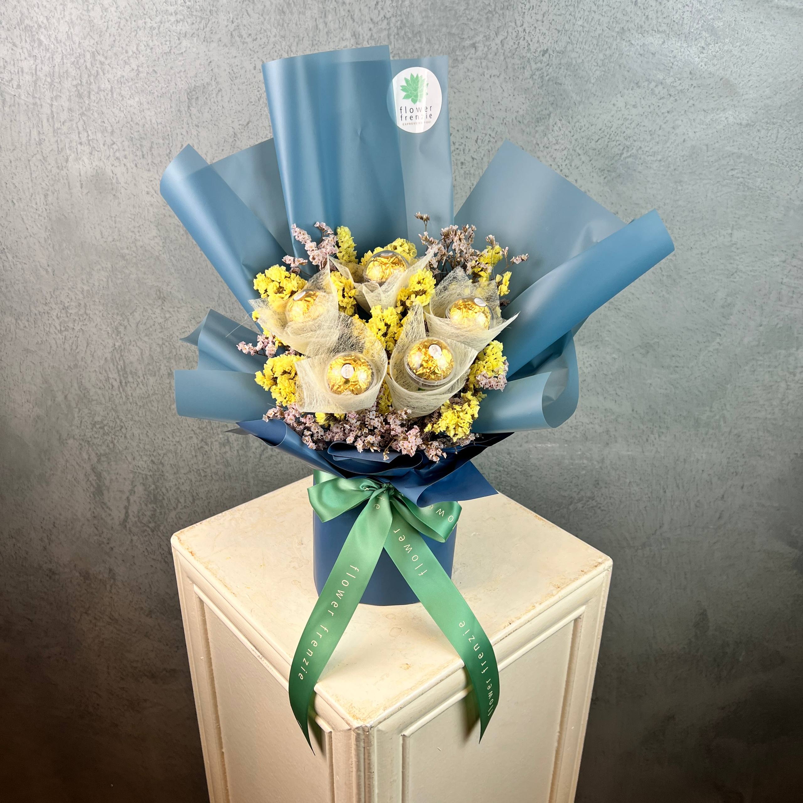 Golden Moments Bouquet