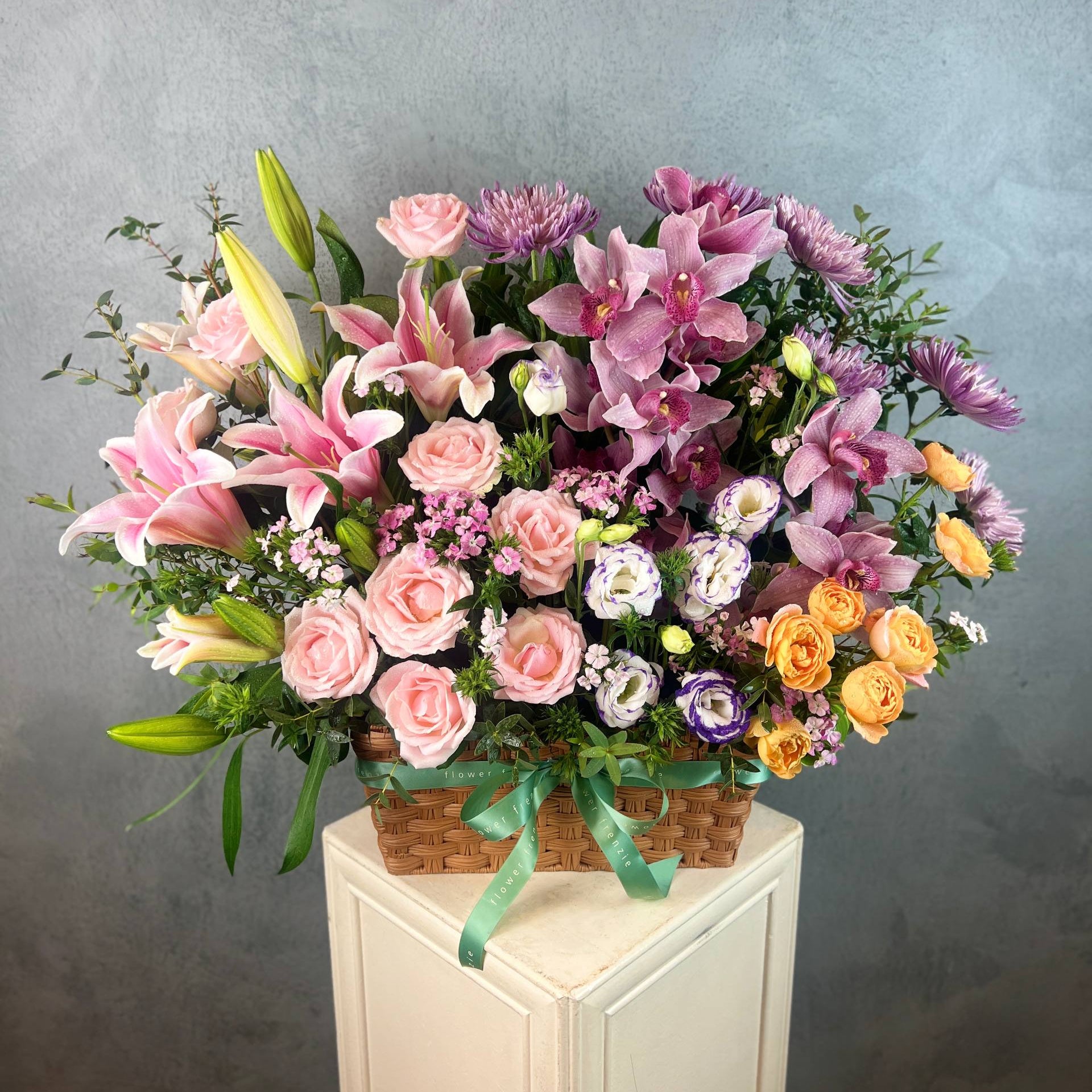 Love Symphony Basket