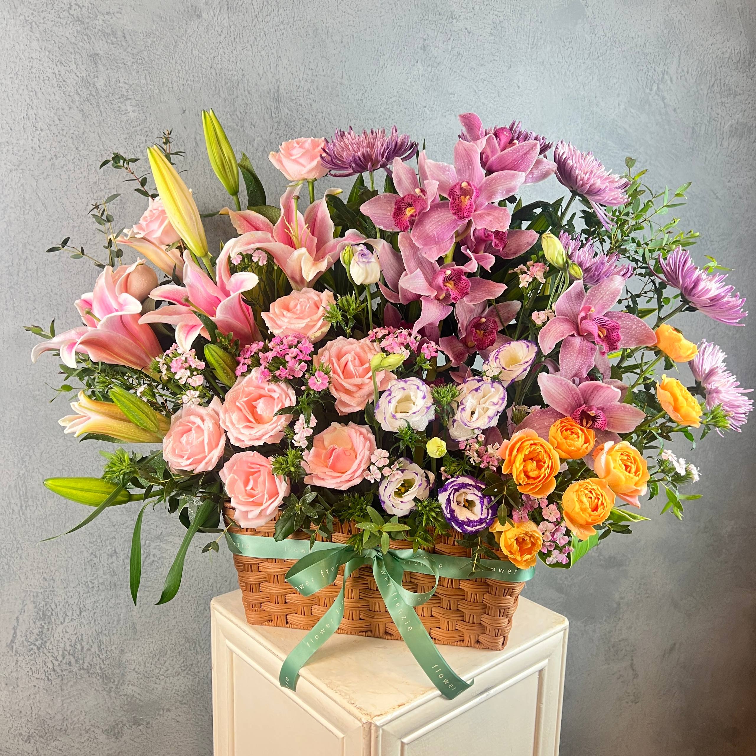 Love Symphony Basket