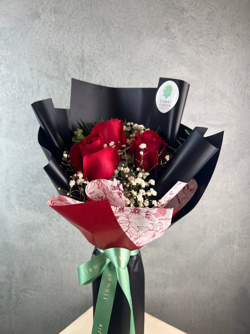 Frenzie BloomJoy Roses