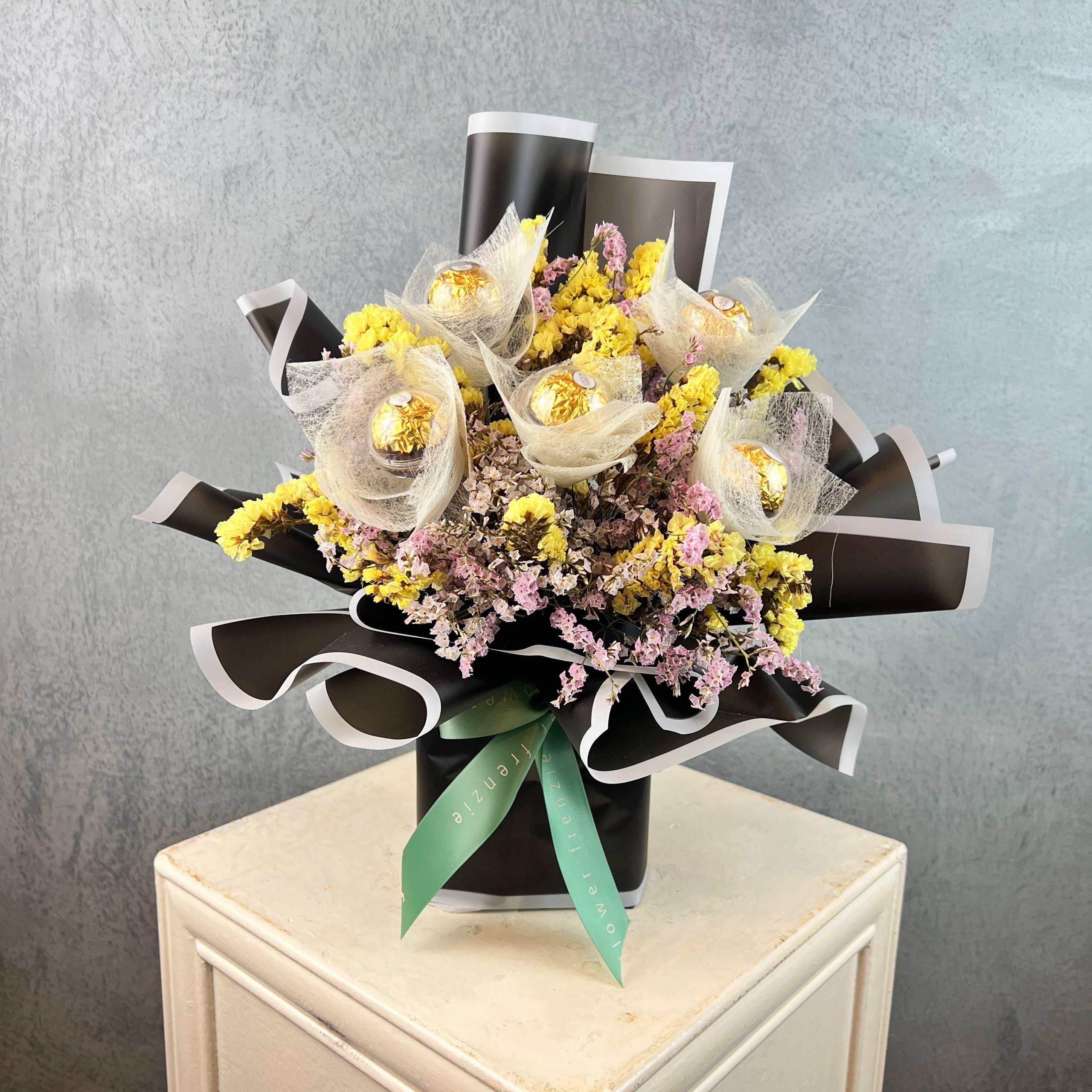 Golden Moments Bouquet