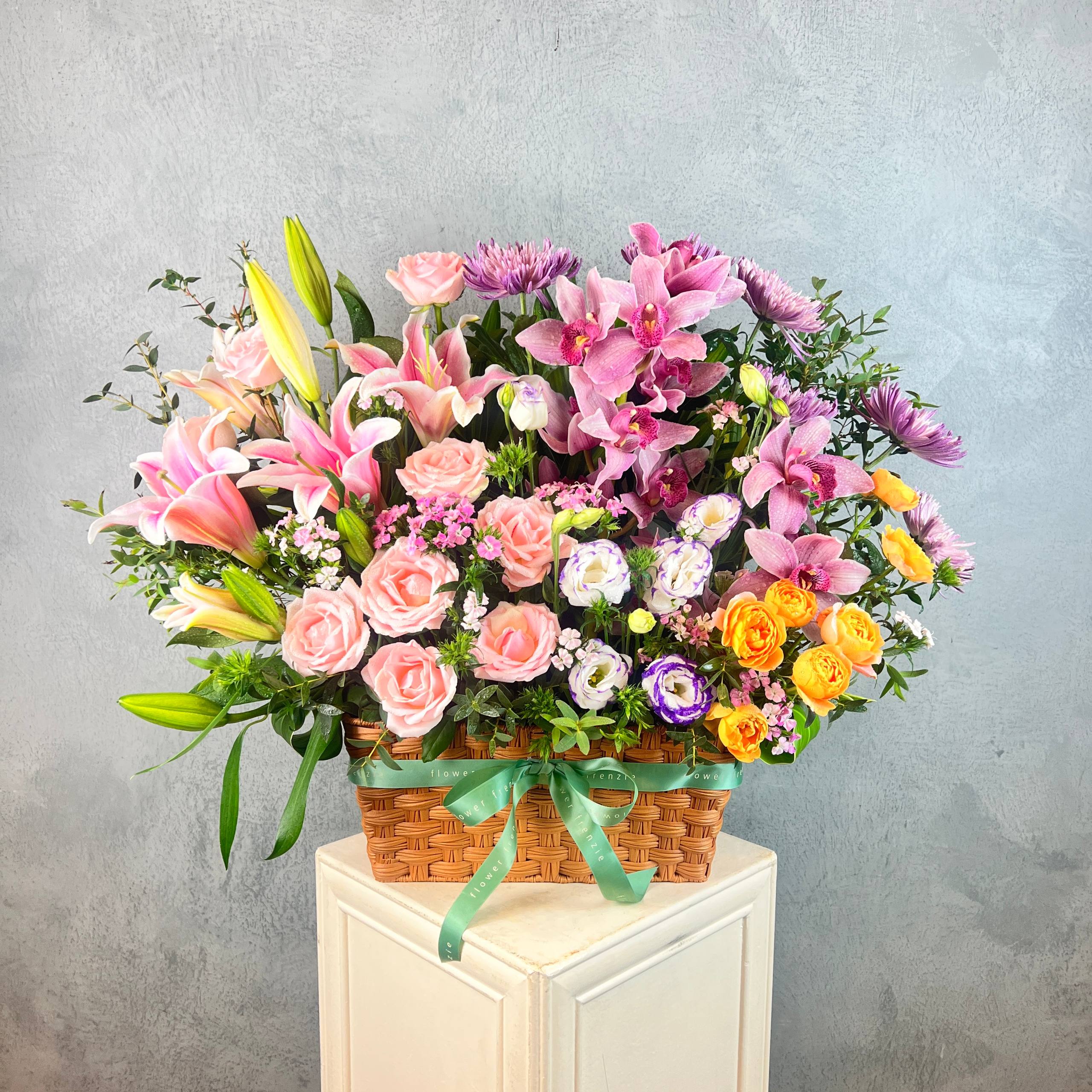 Love Symphony Basket