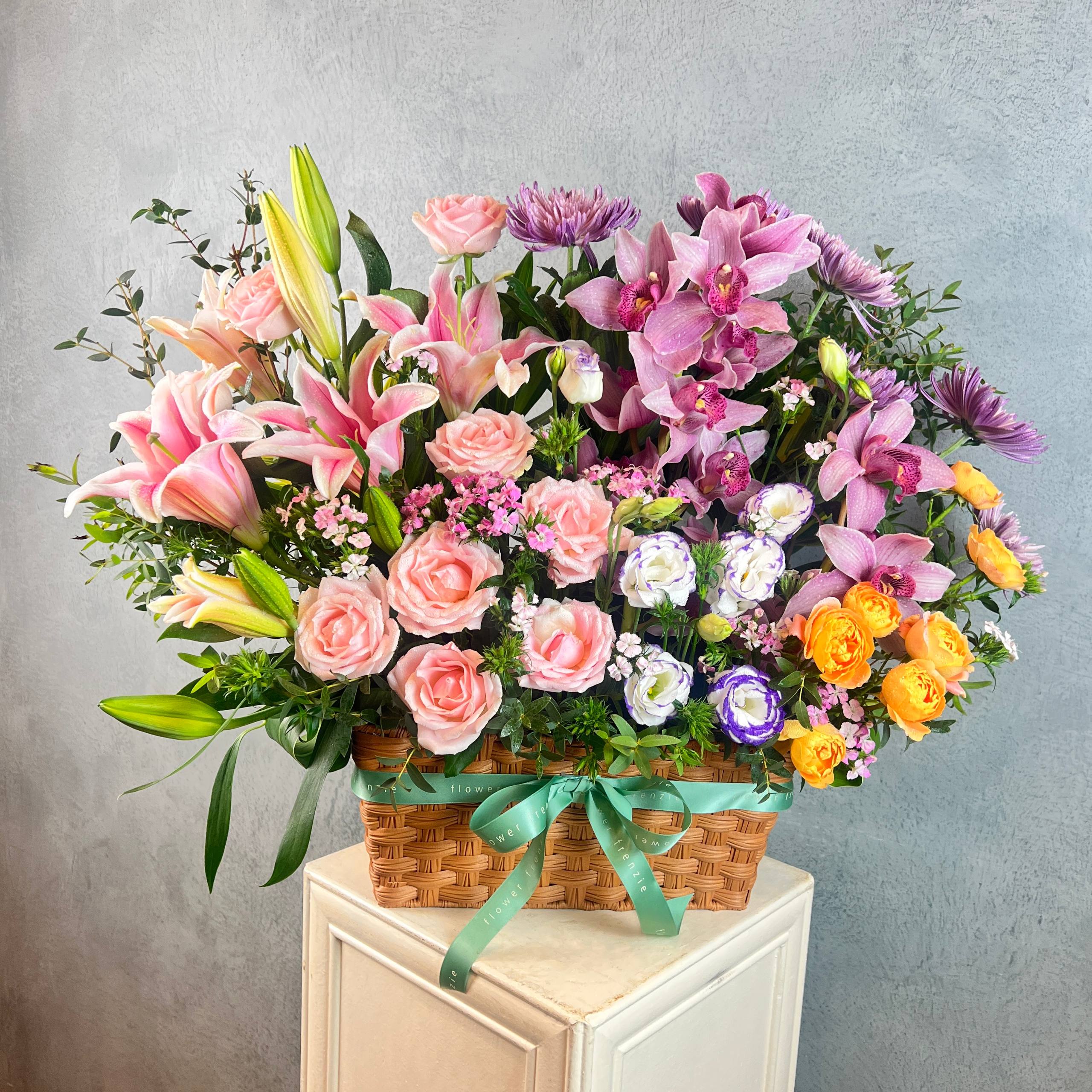 Love Symphony Basket