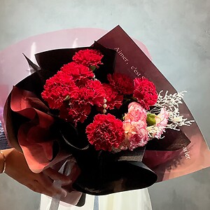 Scarlet (Pre-order) Mother's Day Specials!