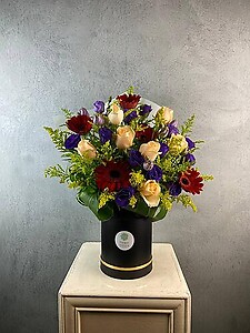Hat Box Mix Roses & Gerberas (Black Series)