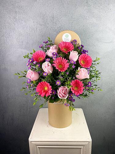 Hat Box Gerberas & Roses (Cream Series)