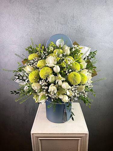 Hat Box Chrysanthemums (Grey Series)